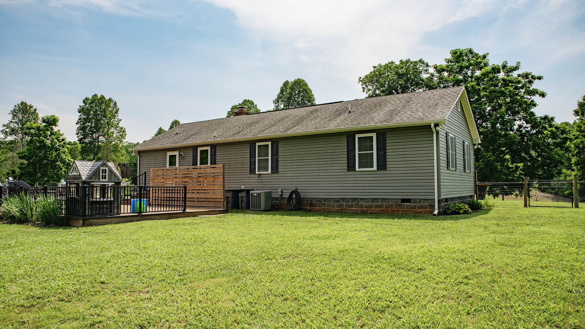 horse farm for sale near Charlottesville VA