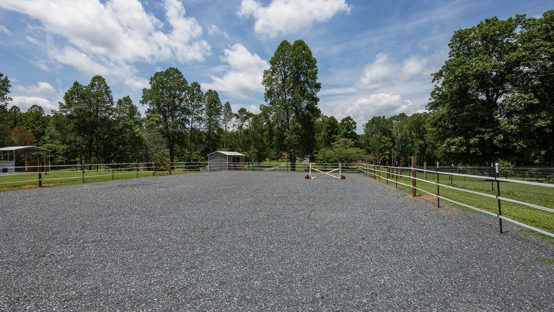 horse farm for sale near Charlottesville VA