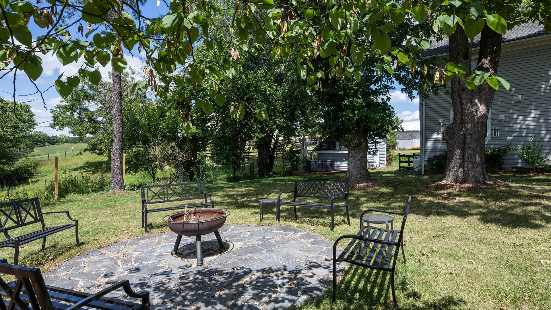 small farm for sale in Staunton Virginia