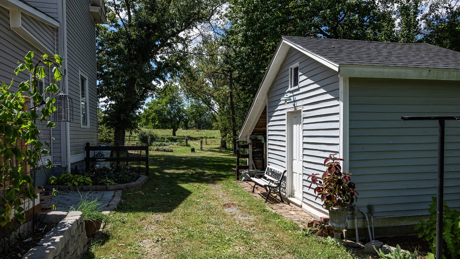 small farm for sale in Staunton Virginia