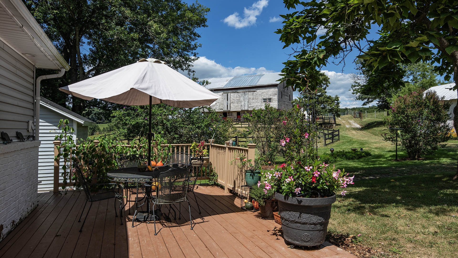 small farm for sale in Staunton Virginia