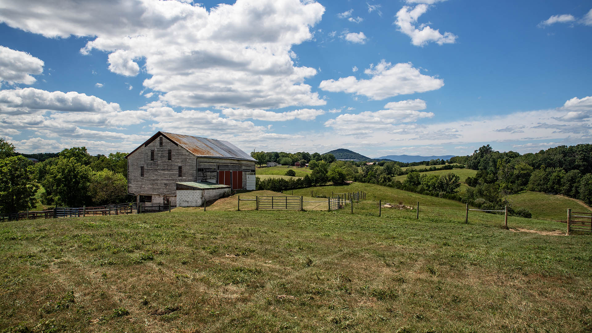 small farm for sale in Staunton Virginia