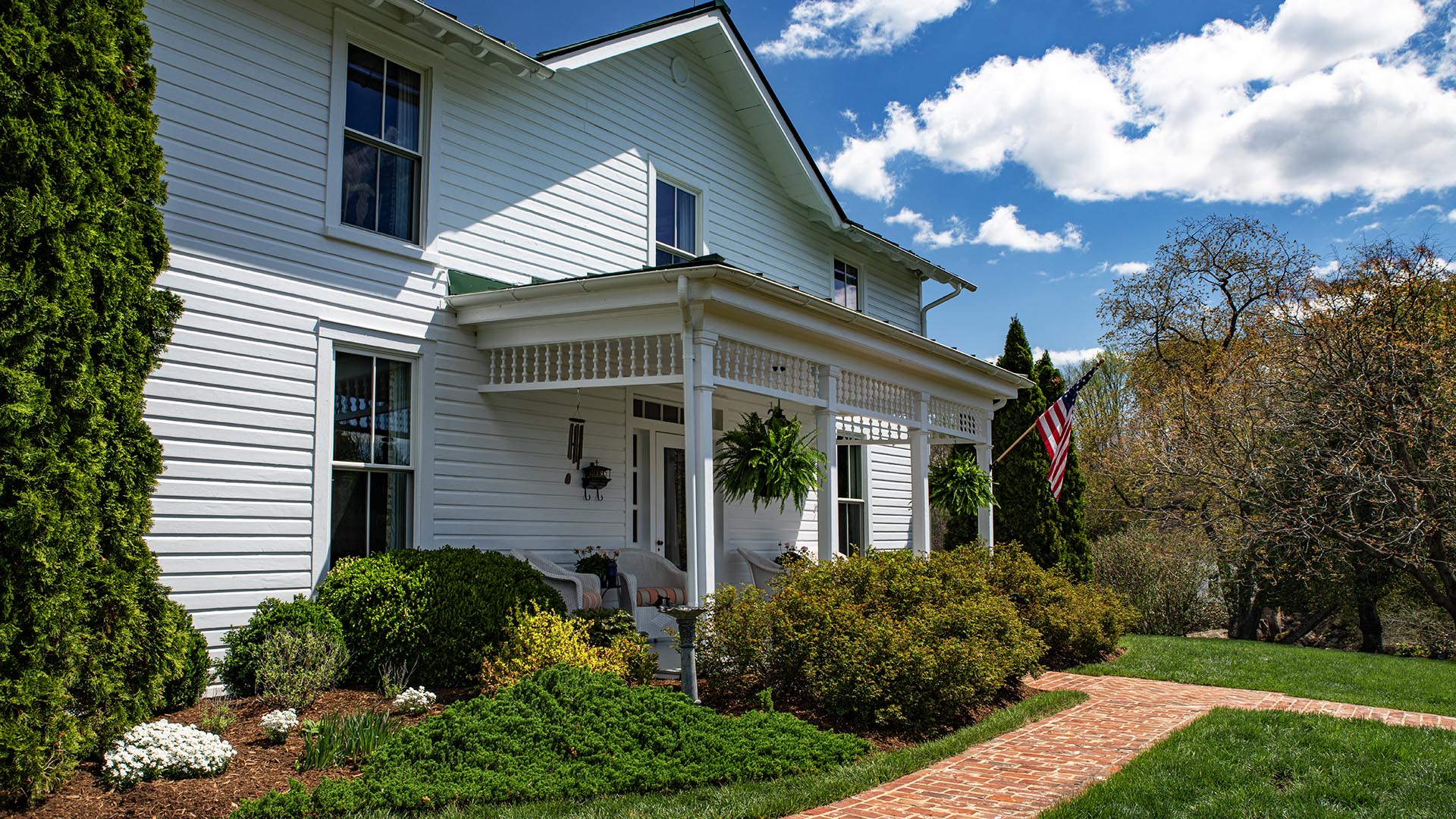 Riverfront home for sale in Madison County VA