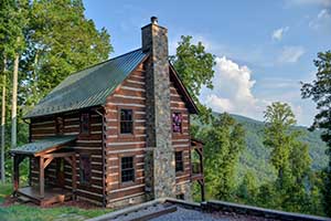 Log Cabin near the National Forest in VA