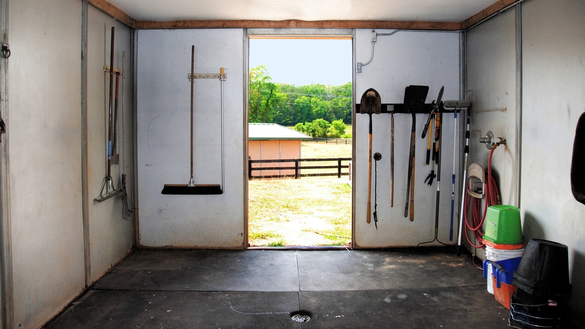 7732 Scottsville Road Scottsville VA 24590