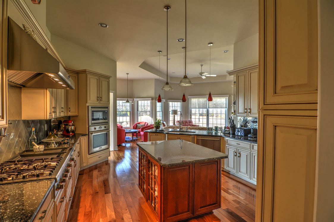 charlottesville luxury home