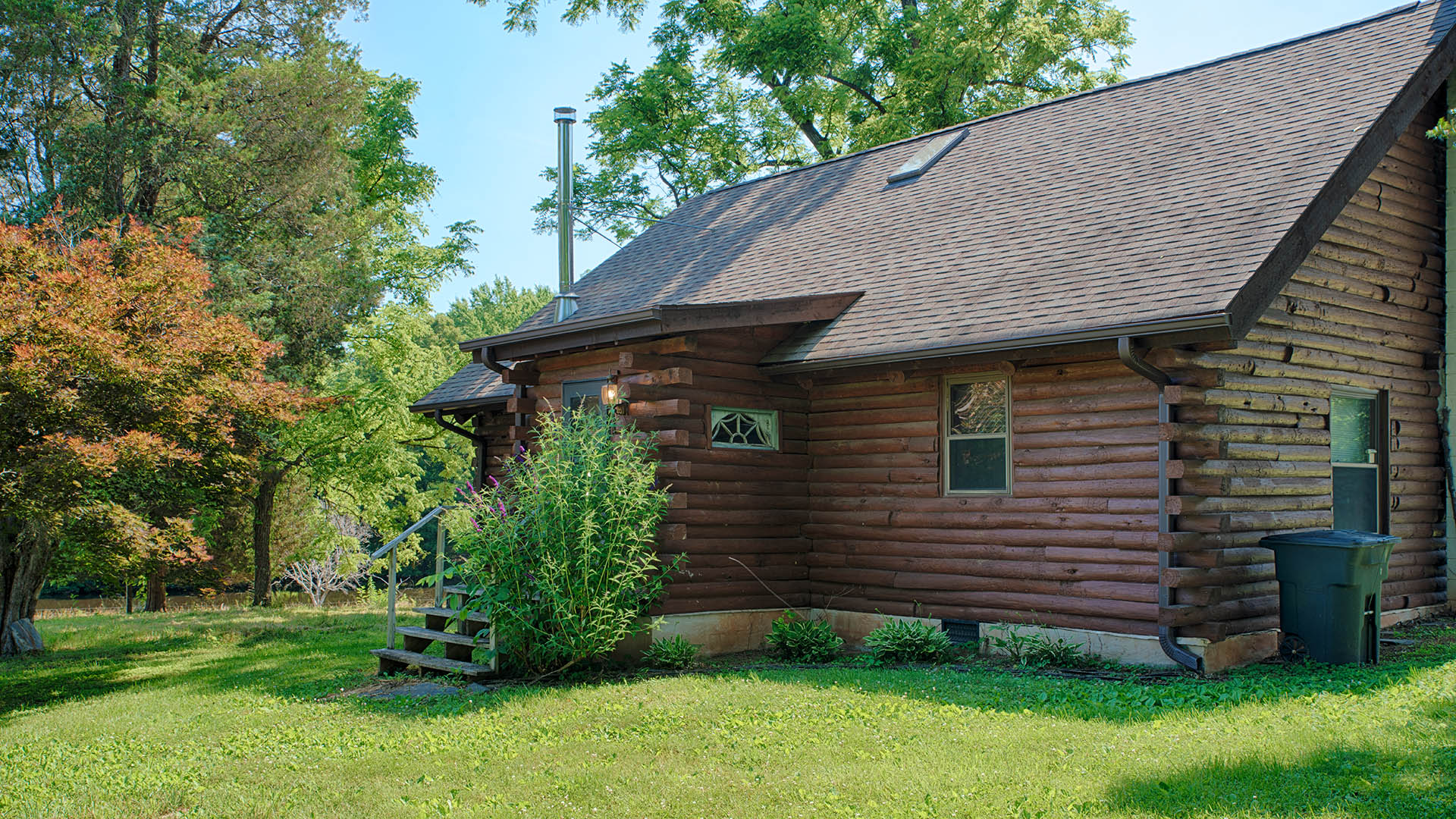 Log Cabin for Sale in VA