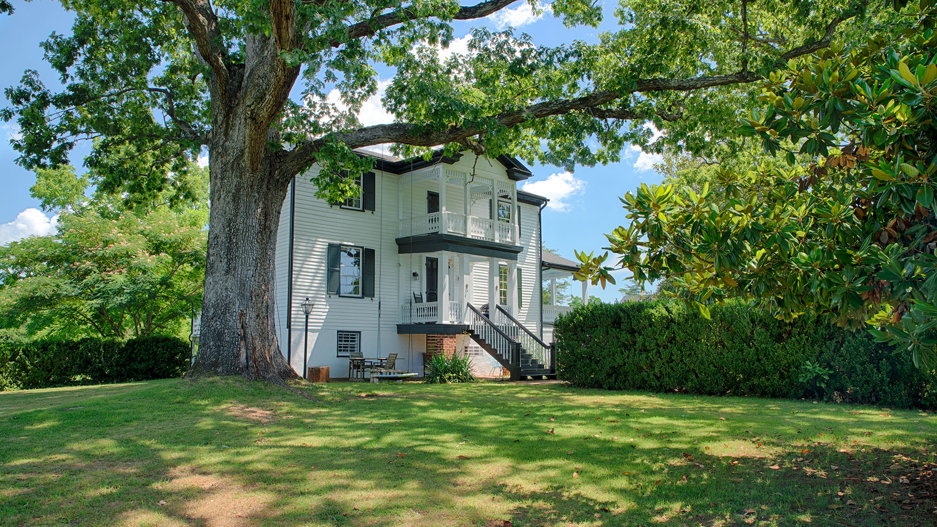 Virginia  Old Home and  Farm for Sale